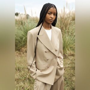 Banana Republic Beige Double-Breasted Blazer